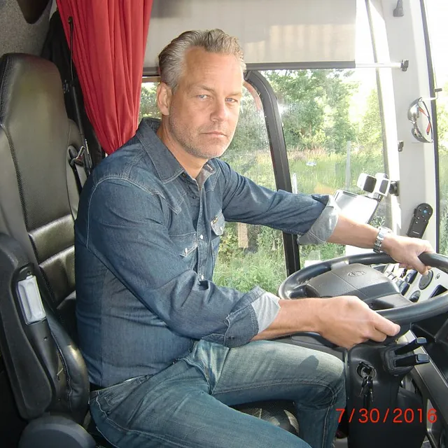 Henrik Schyffert